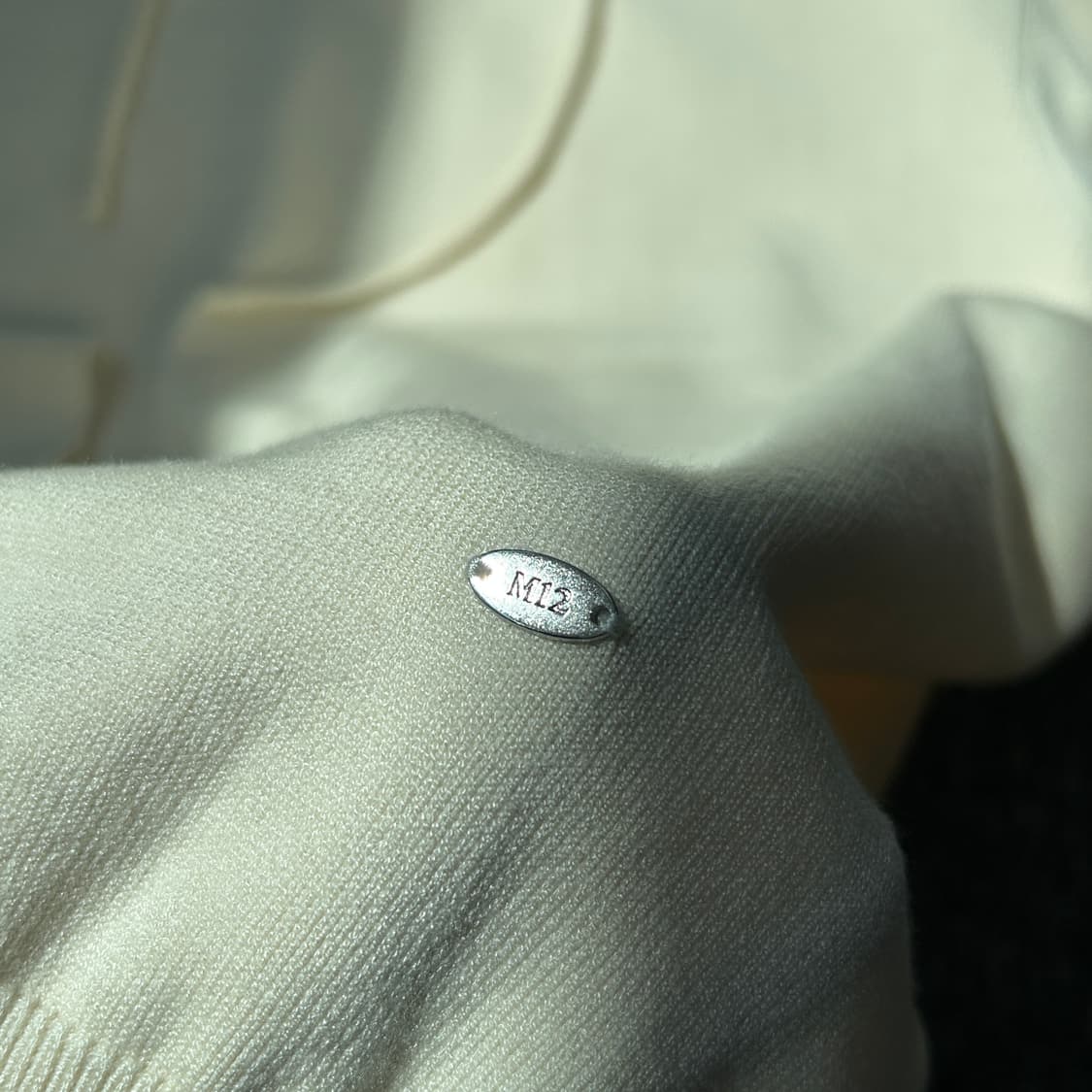 M12 아이보리 니트 후드티 상품이미지5