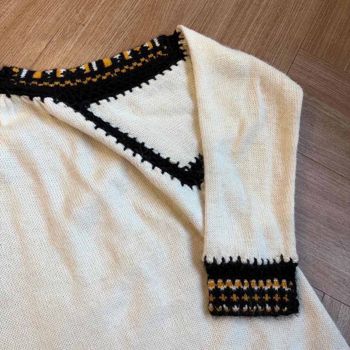 캐롤라이나 케이 테슬 크로쉐 니트 풀 오버 상품이미지9