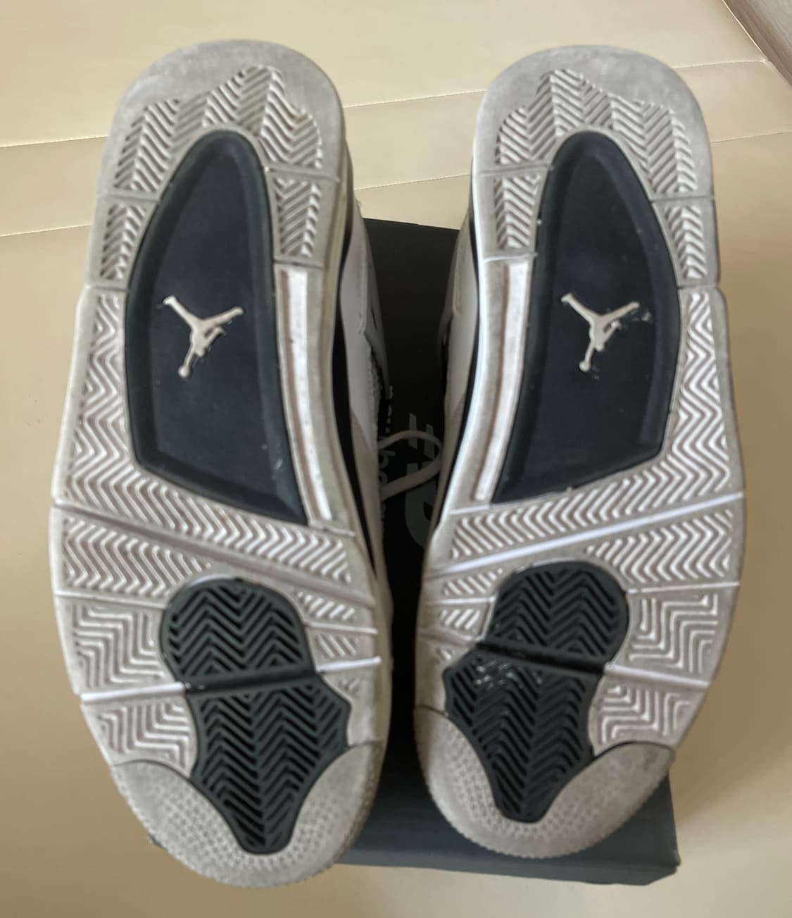 나이키 에어 조던 4 레트로 화이트/블랙 280mm 상품이미지9