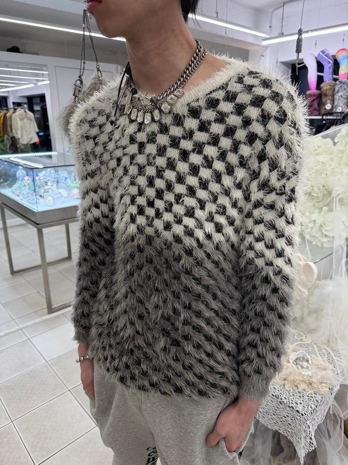 gradation check board fluffy sweater 상품이미지2