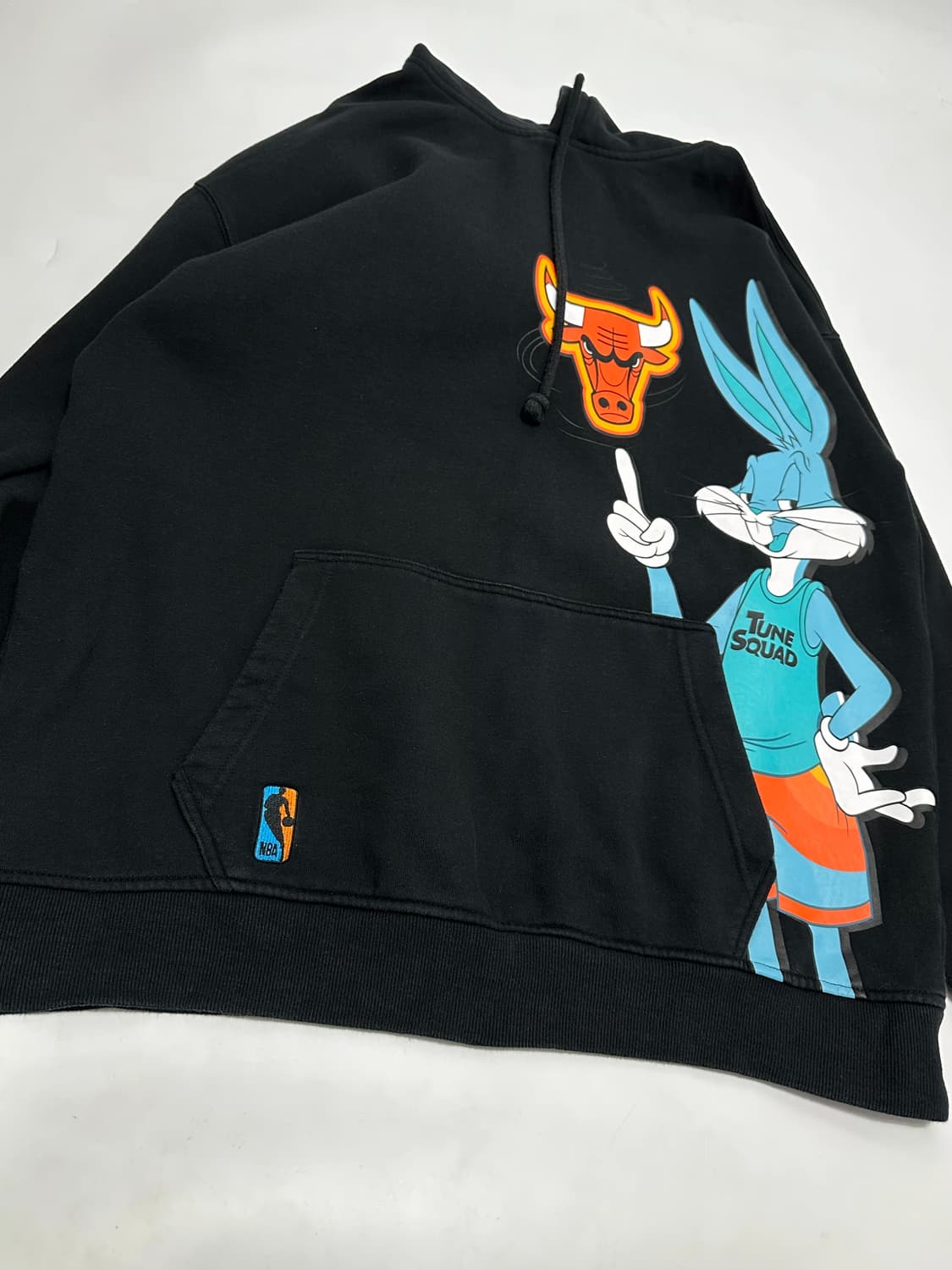 뉴에라 시카고불스 X 스페이스잼 덩크 버니 후드티 상품이미지5