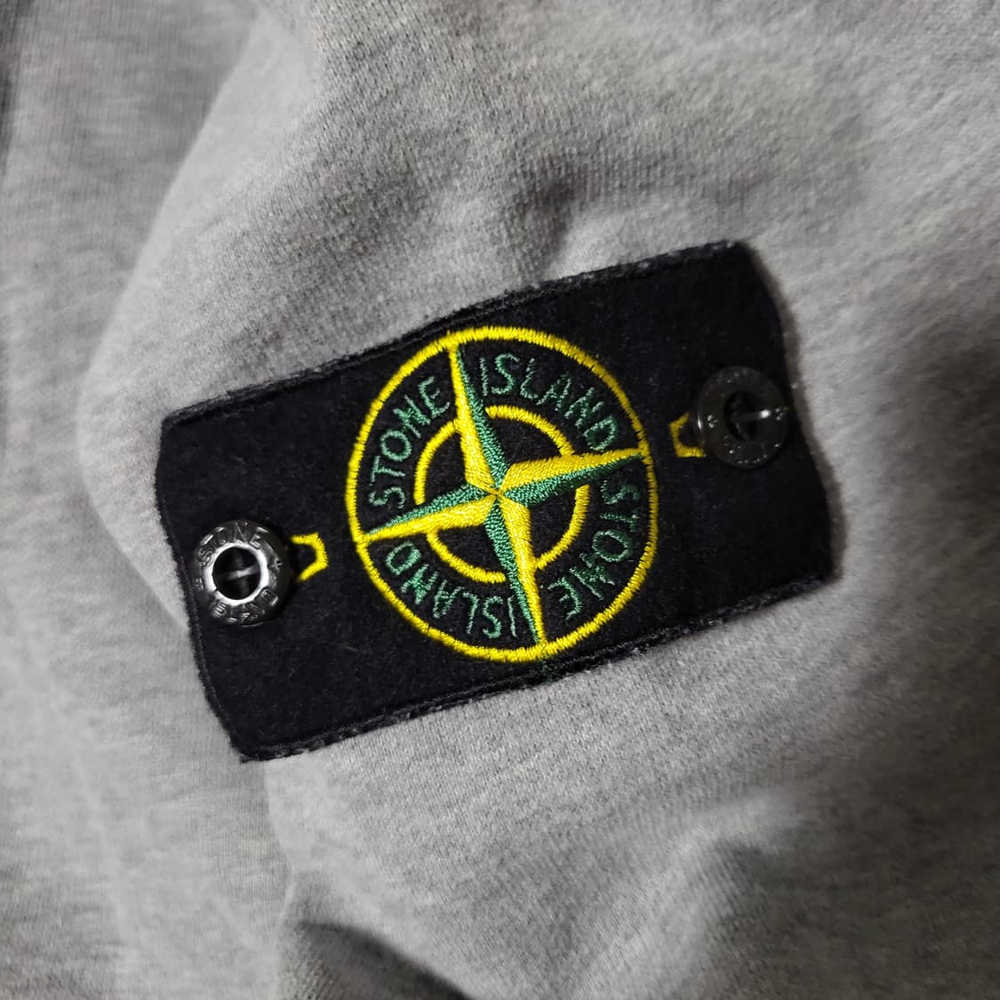 [백화점판] L / 21FW 스톤아일랜드 맨투맨 상품이미지4