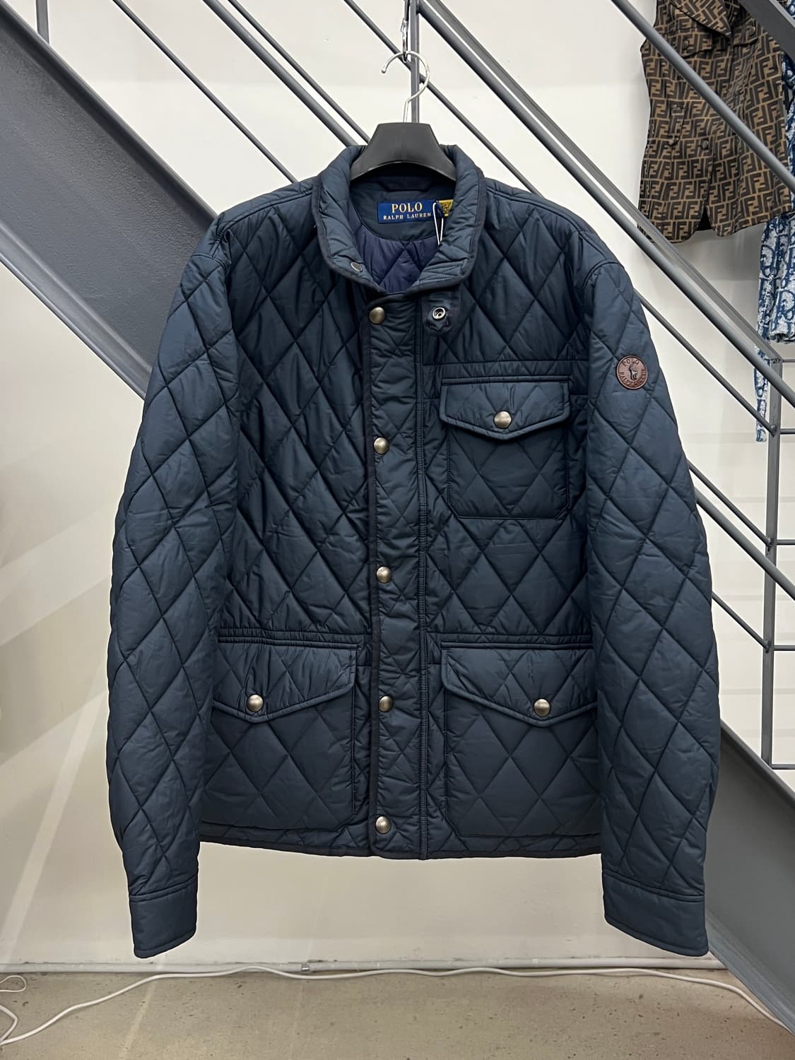 폴로 랄프로렌 23FW 네이비 퀼팅 자켓 상품이미지3