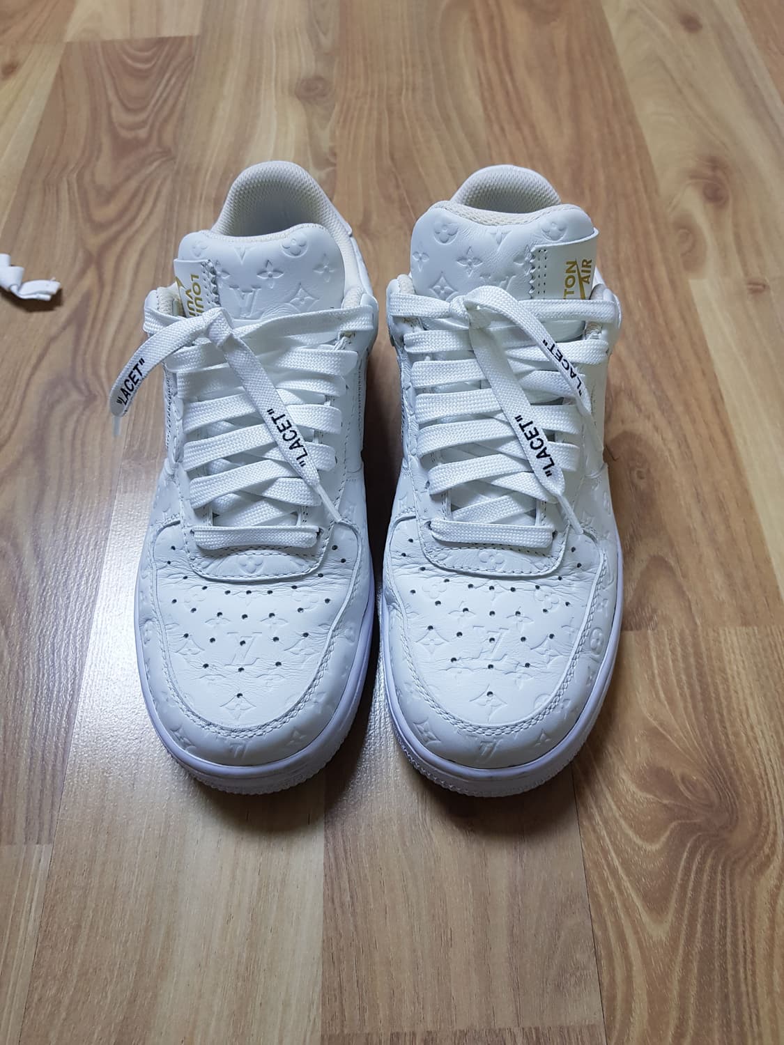 루이비통 X 나이키 에어포스 로우 버질아블로 화이트 상품이미지2