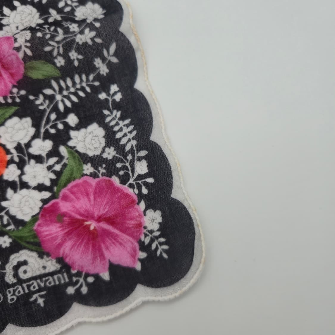 발렌티노 가라바니 손수건 스카프 [FB11735-1228-27] 상품이미지8