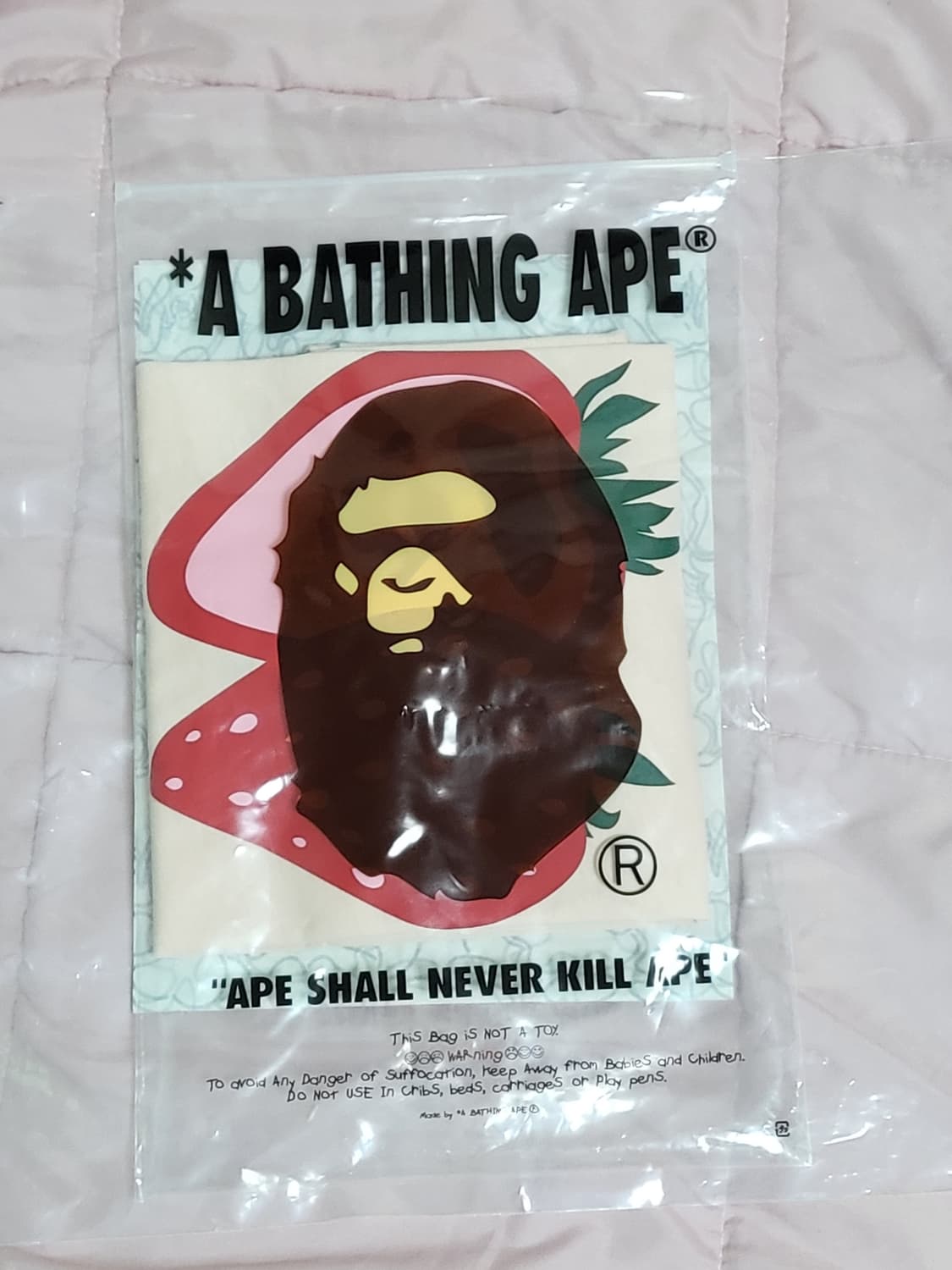 베이프 스트로베리 티셔츠 페일 핑크 XS 미실착 상품이미지3