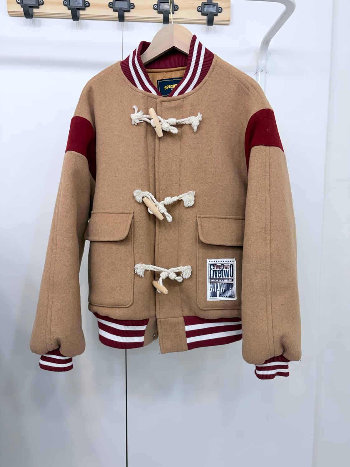 해린님 착용 oioi 베이스볼 자켓 s 상품이미지5