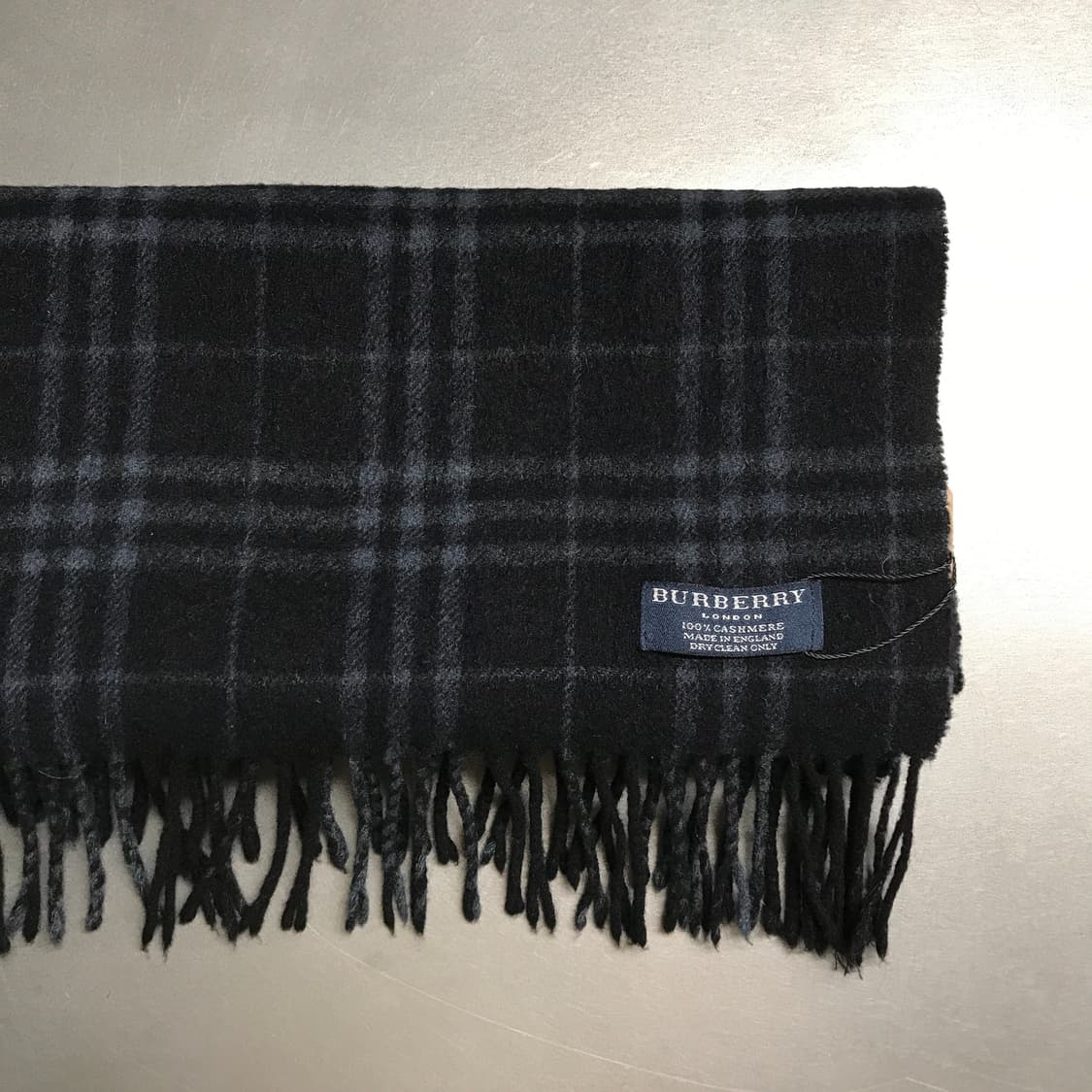 버버리 정품 캐시미어 머플러 네이비 상품이미지2