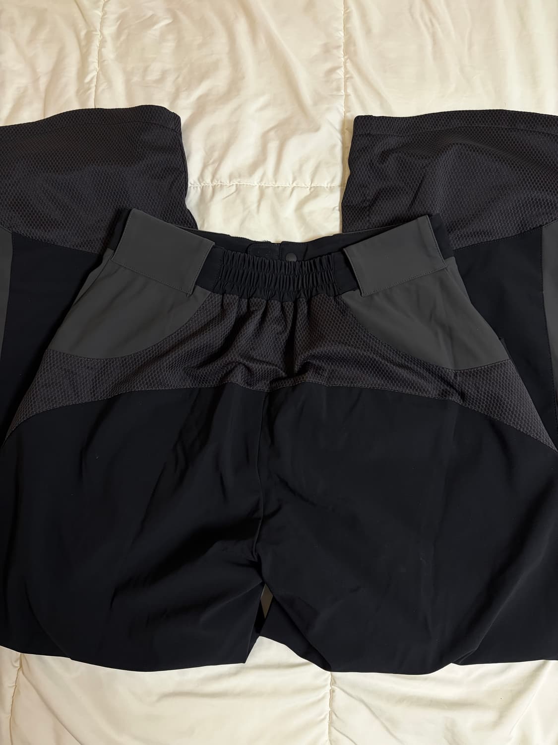 오호스 BOARD STYLE BANDING TROUSERS (BLACK) 상품이미지4