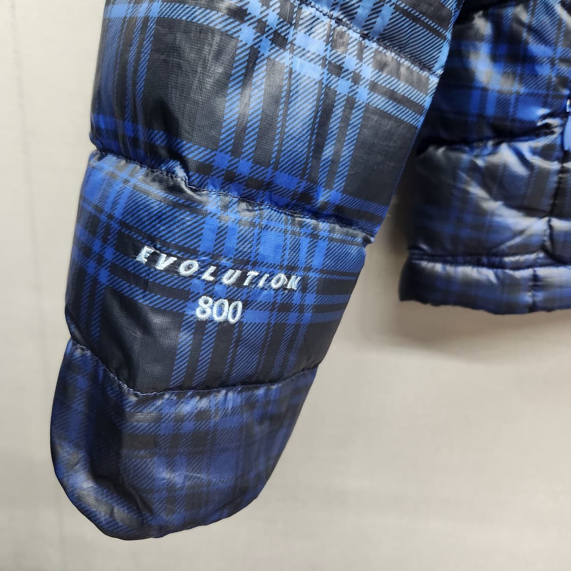 네파 체크패턴 구스다운 800패딩 L 상품이미지3