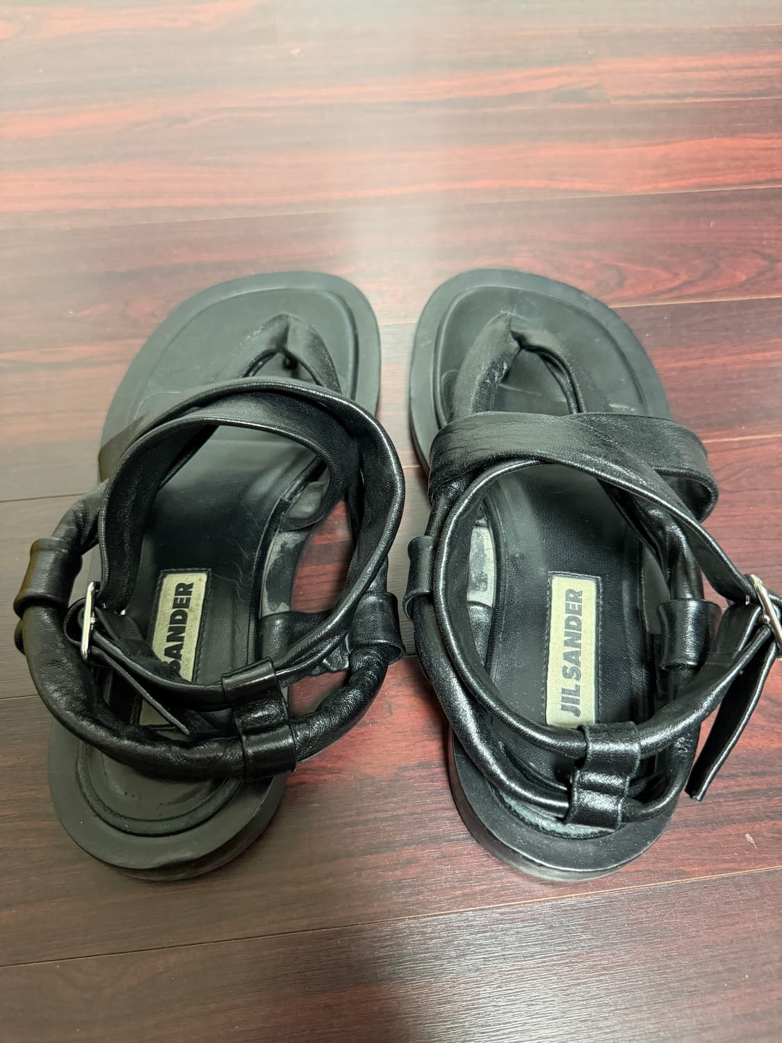 질샌더 블랙 샌들 상품이미지1