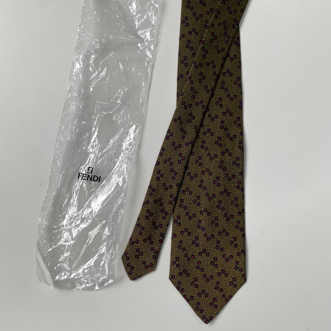 펜디 (FENDI) 명품 정품 넥타이 상품이미지1