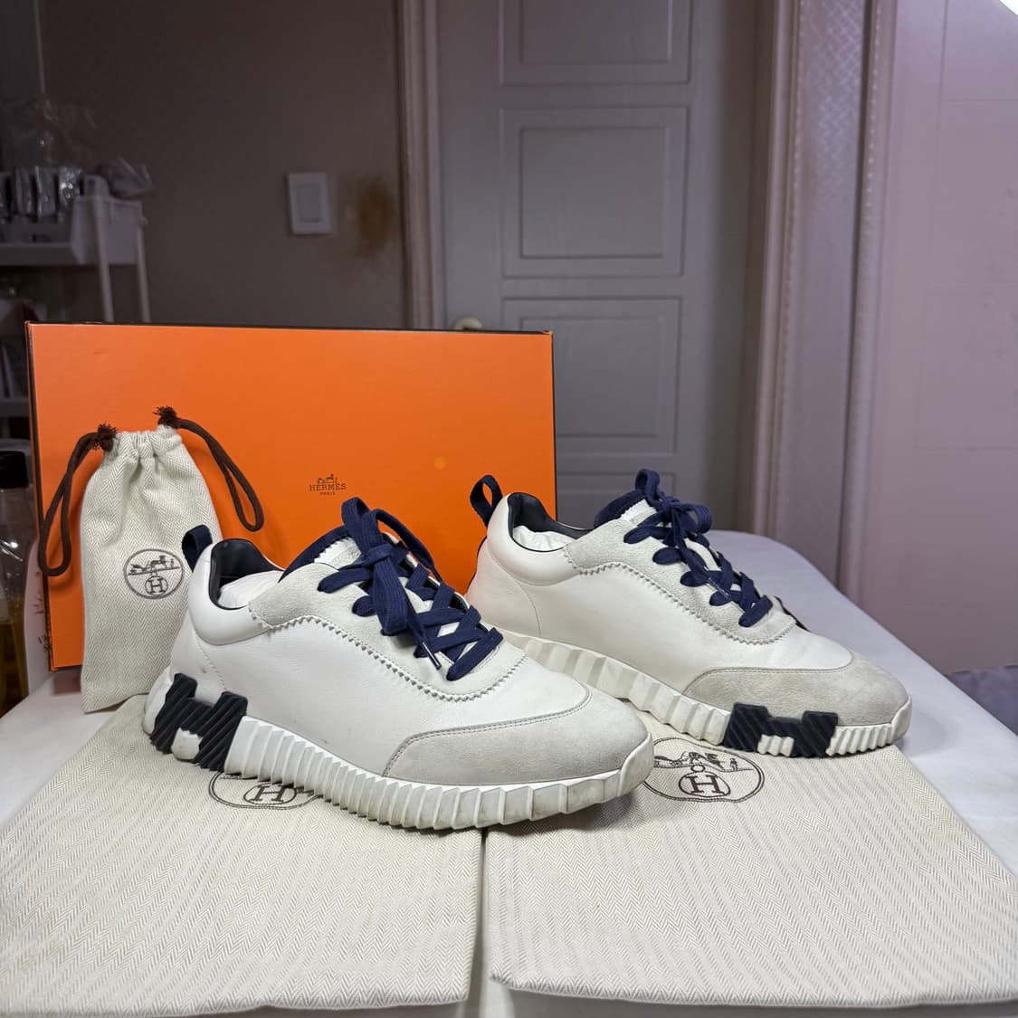 에르메스 바운싱 카프스킨 스웨이드 스니커즈 상품이미지2