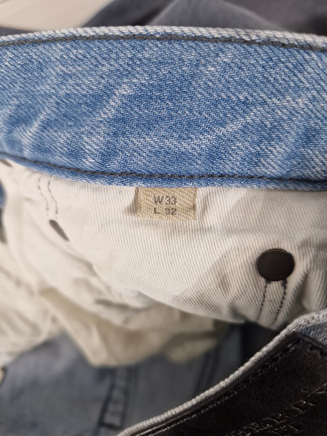 버버리 브릿 슬림핏 데님 팬츠 W33/L32 상품이미지8