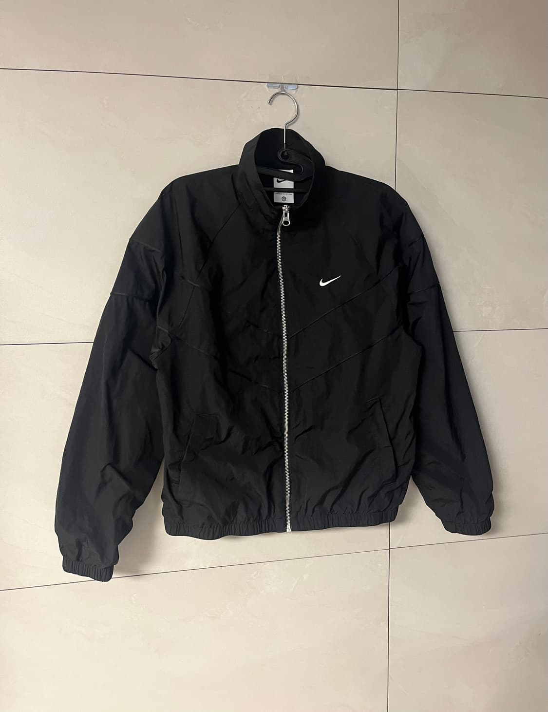 나이키 스우시 윈드러너 바람막이 블랙 [M] 상품이미지2