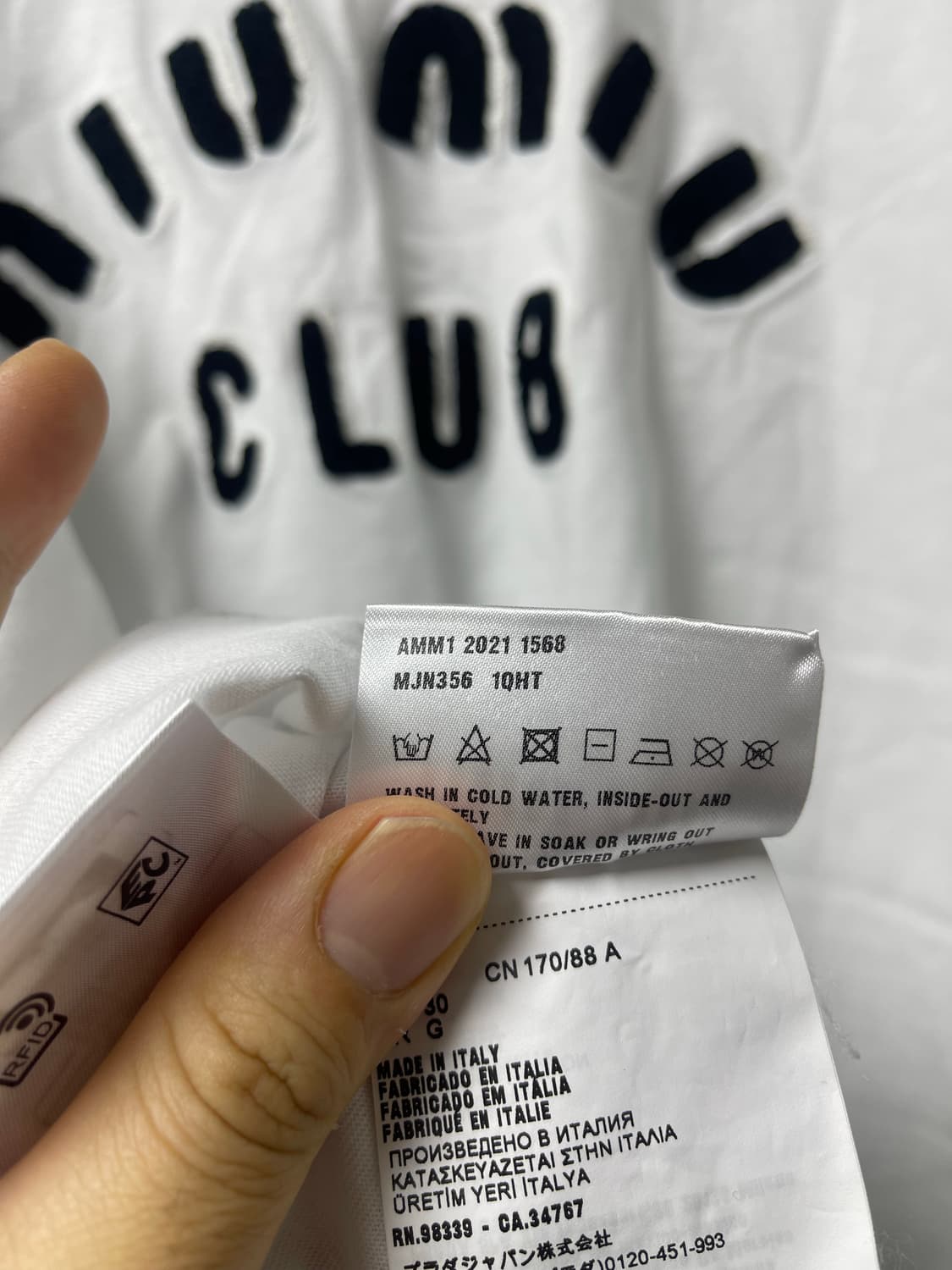 [L] 미우미우 클럽 CLUB 오버핏 반팔티셔츠 상품이미지4