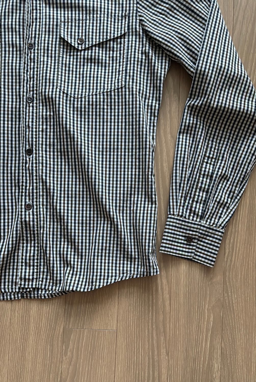 드리스반노튼 깅엄 투포켓 셔츠 상품이미지4