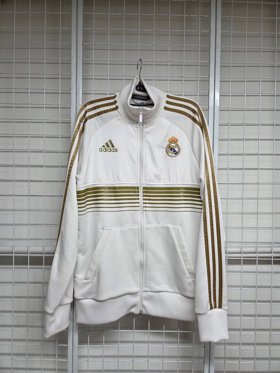 아디다스 레알마드리드 유니폼져지(2월까지 세일) 상품이미지2