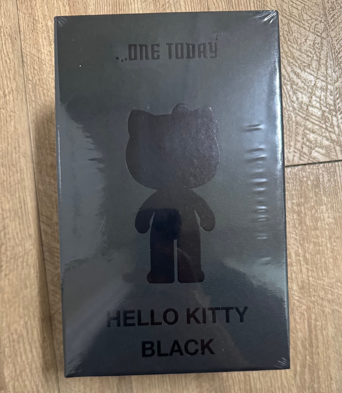 헬로키티 블랙시리즈 LOVE 상품이미지2