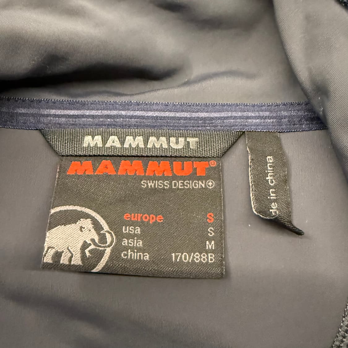 [정품/M] 마무트 헤링본 패턴 풀집업 자켓 b10 상품이미지5