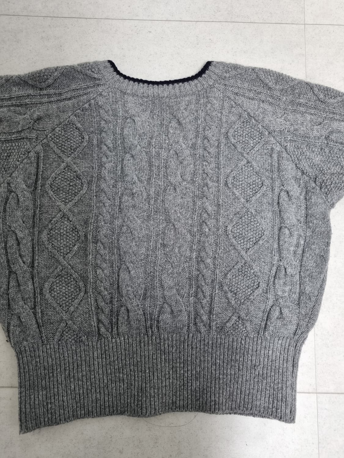 틸아이다이 니트 상품이미지5