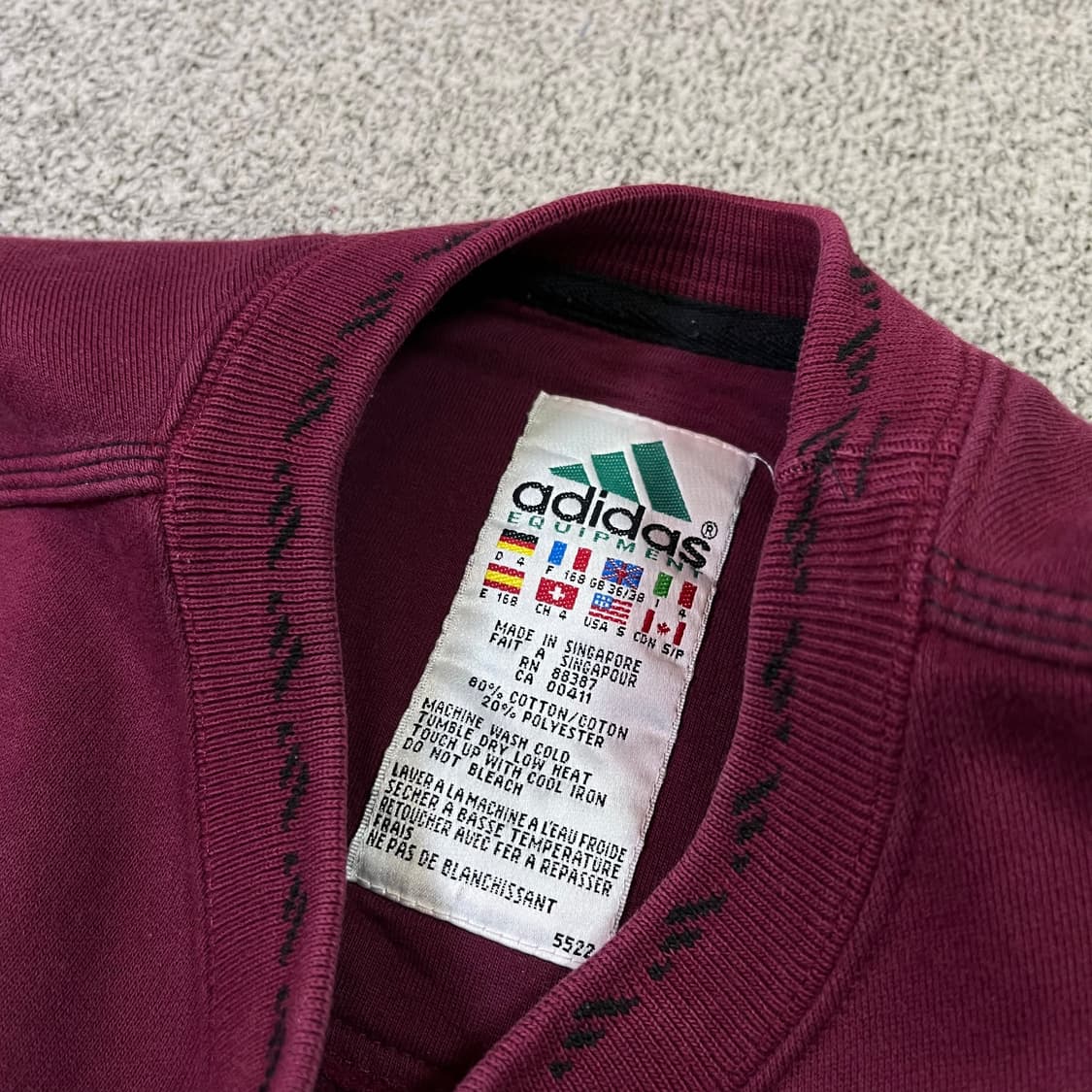 올드스쿨 아디다스 이큅먼트 빅로고 맨투맨  상품이미지3