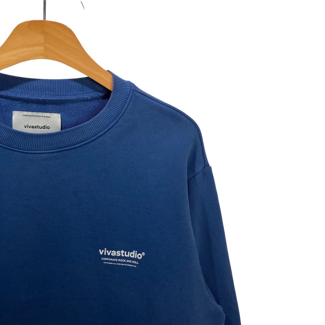 비바스튜디오 딥블루 맨투맨 상품이미지3