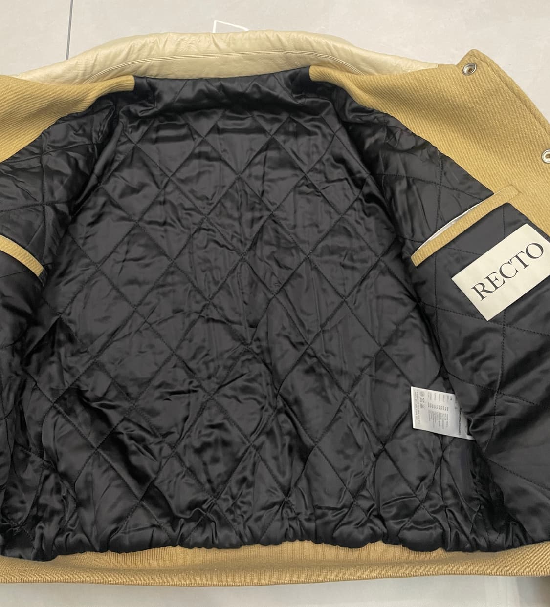 렉토 바시티 스타디움 베이지 S 22FW 상품이미지6