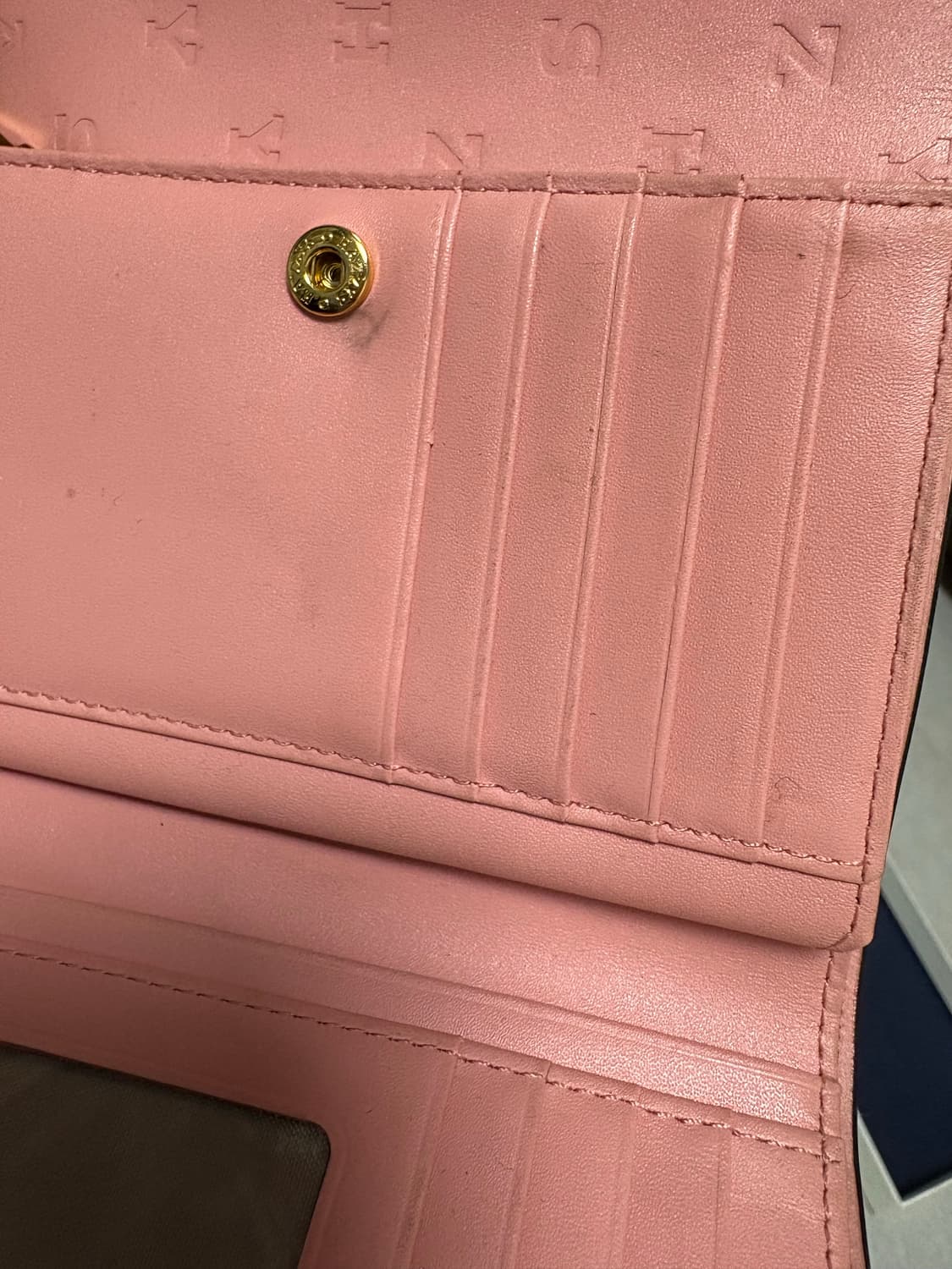 헤지스 블랙 사피아노 지갑 (중지갑) 상품이미지4