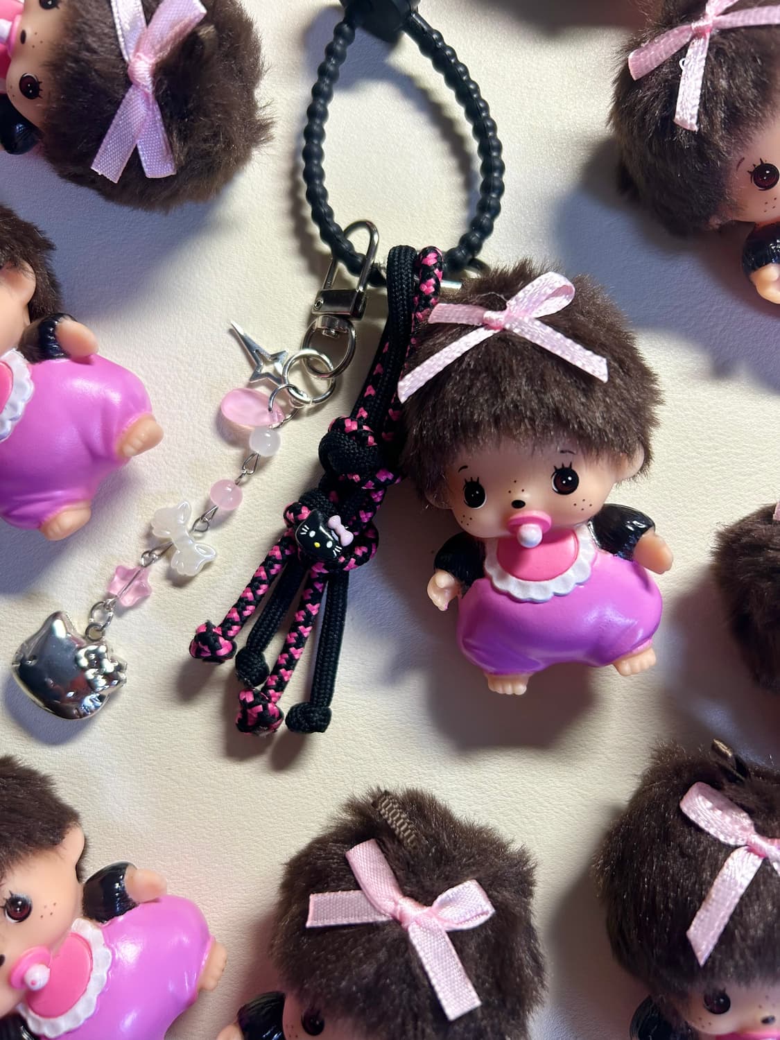 ✨🖤💖헬로키티 베베 몬치치 키링(3) 상품이미지6