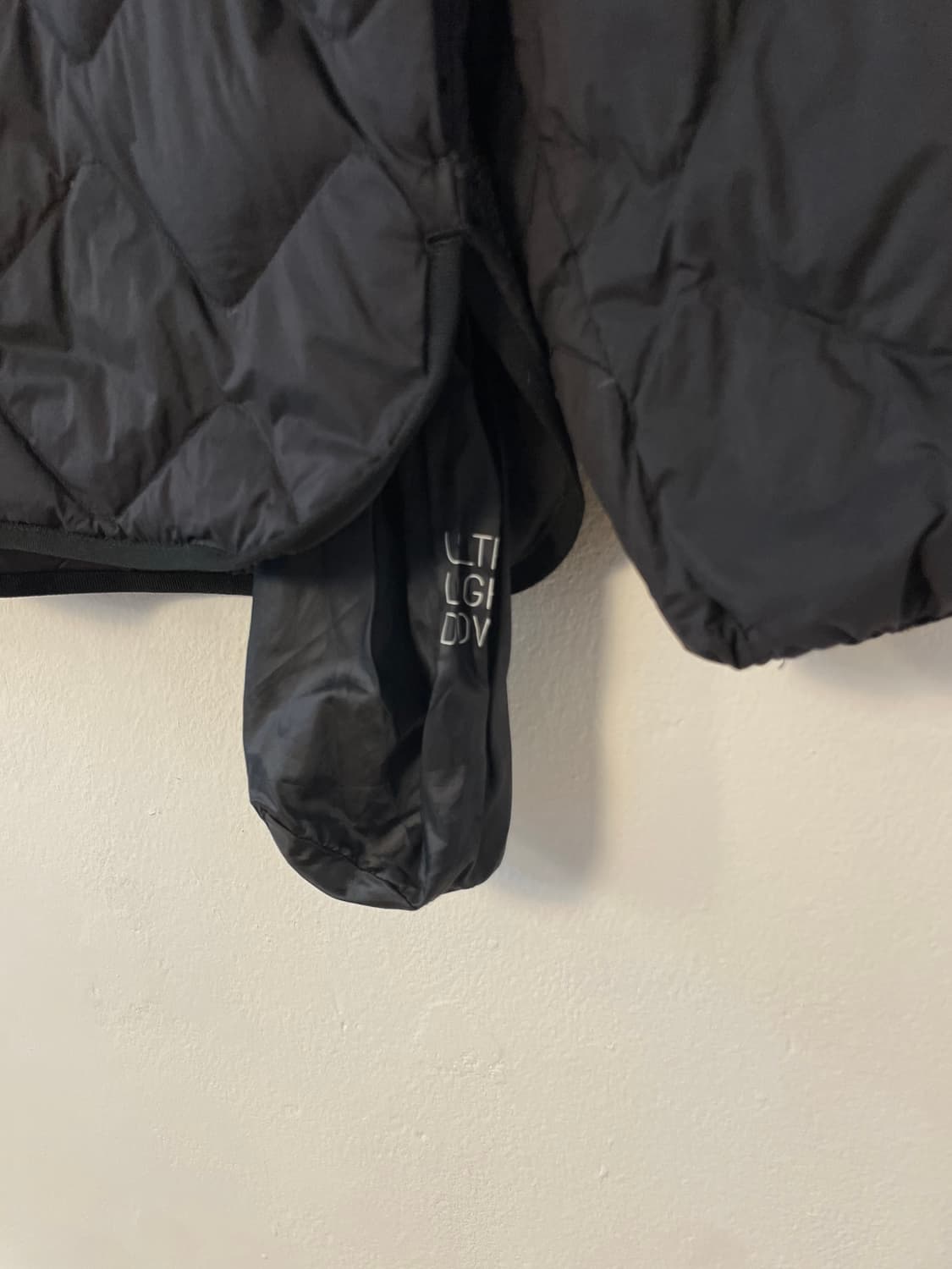 유니클로 울트라 라이트다운 패딩  상품이미지4