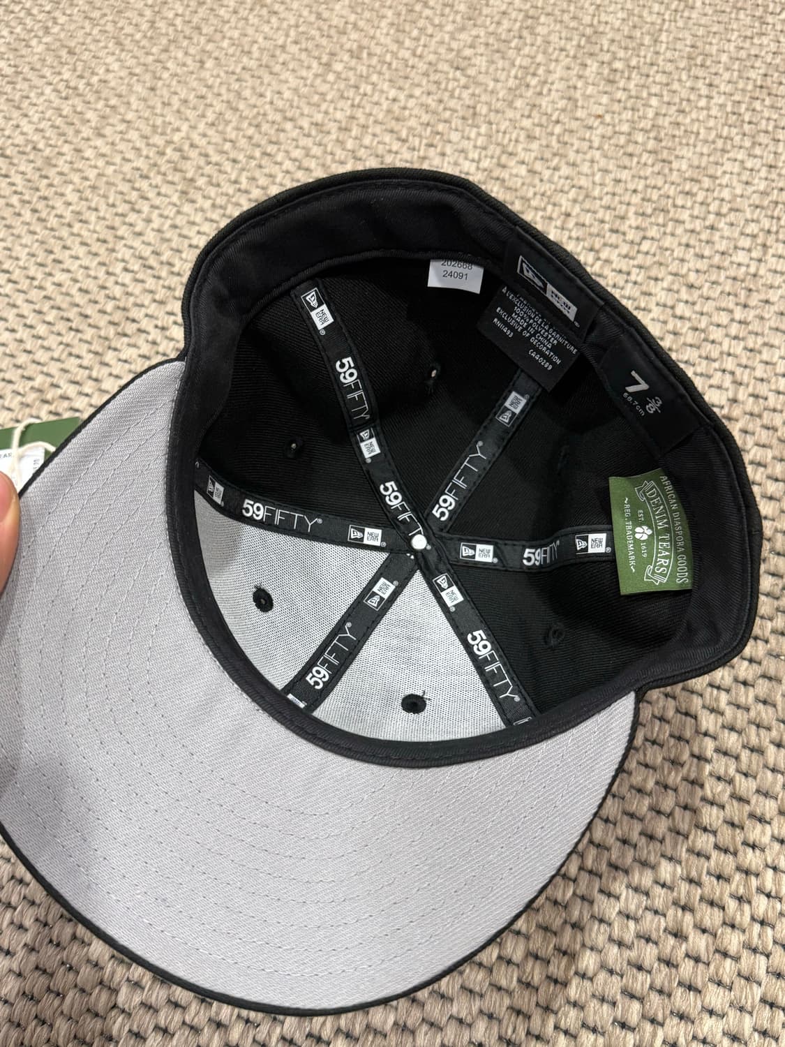 데님 티어스 x 뉴에라 블랙 천사 햇 블랙 738사이즈 상품이미지3