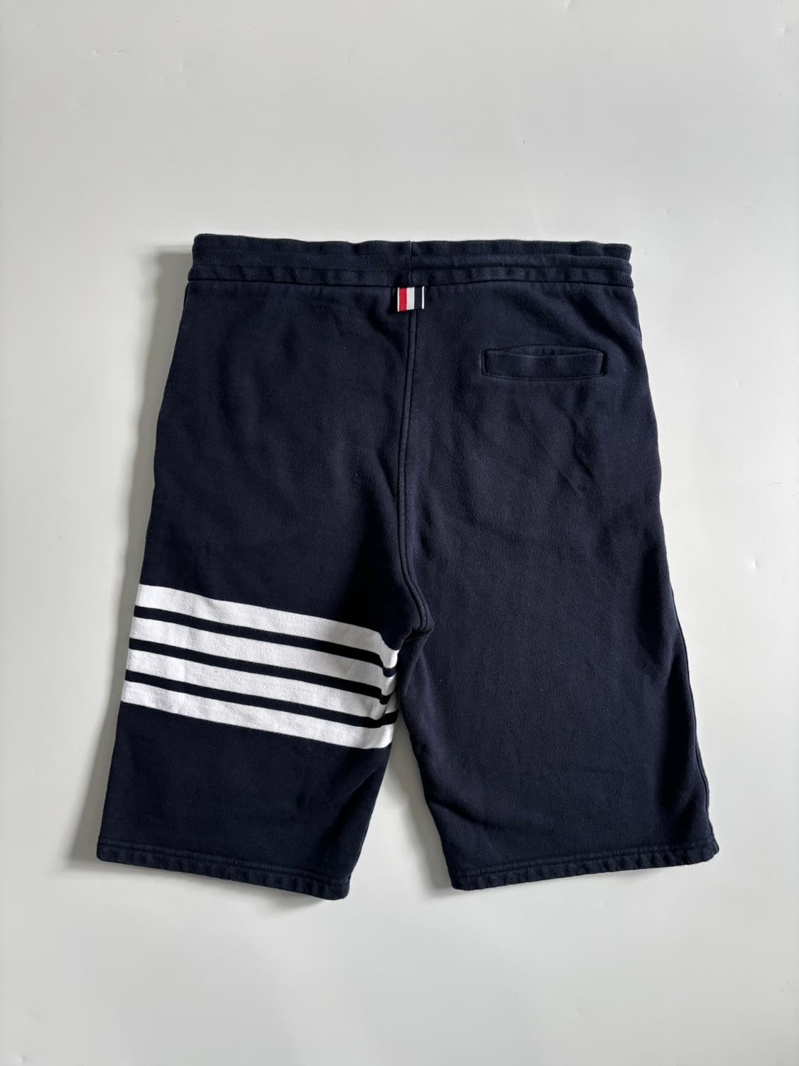 Thom Browne 톰브라운 네이비 하프 팬츠  상품이미지3