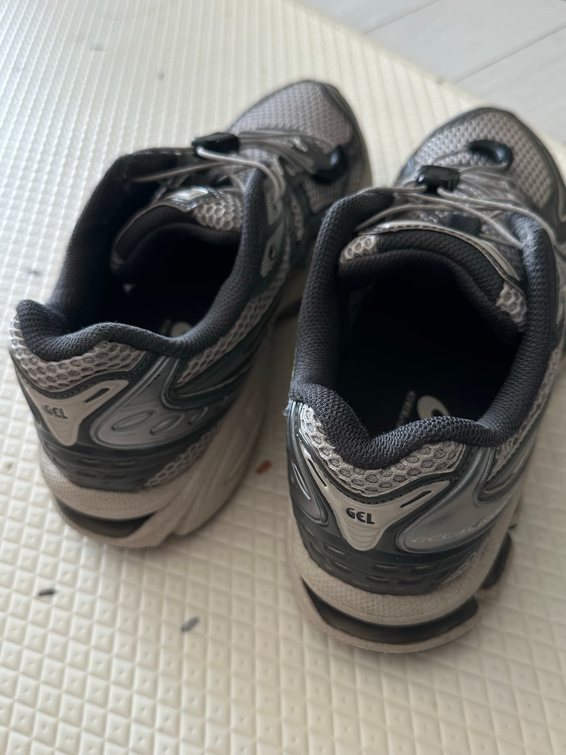 아식스 언리미티드 젤 카야노 14 오이스터 그레이 240 상품이미지4