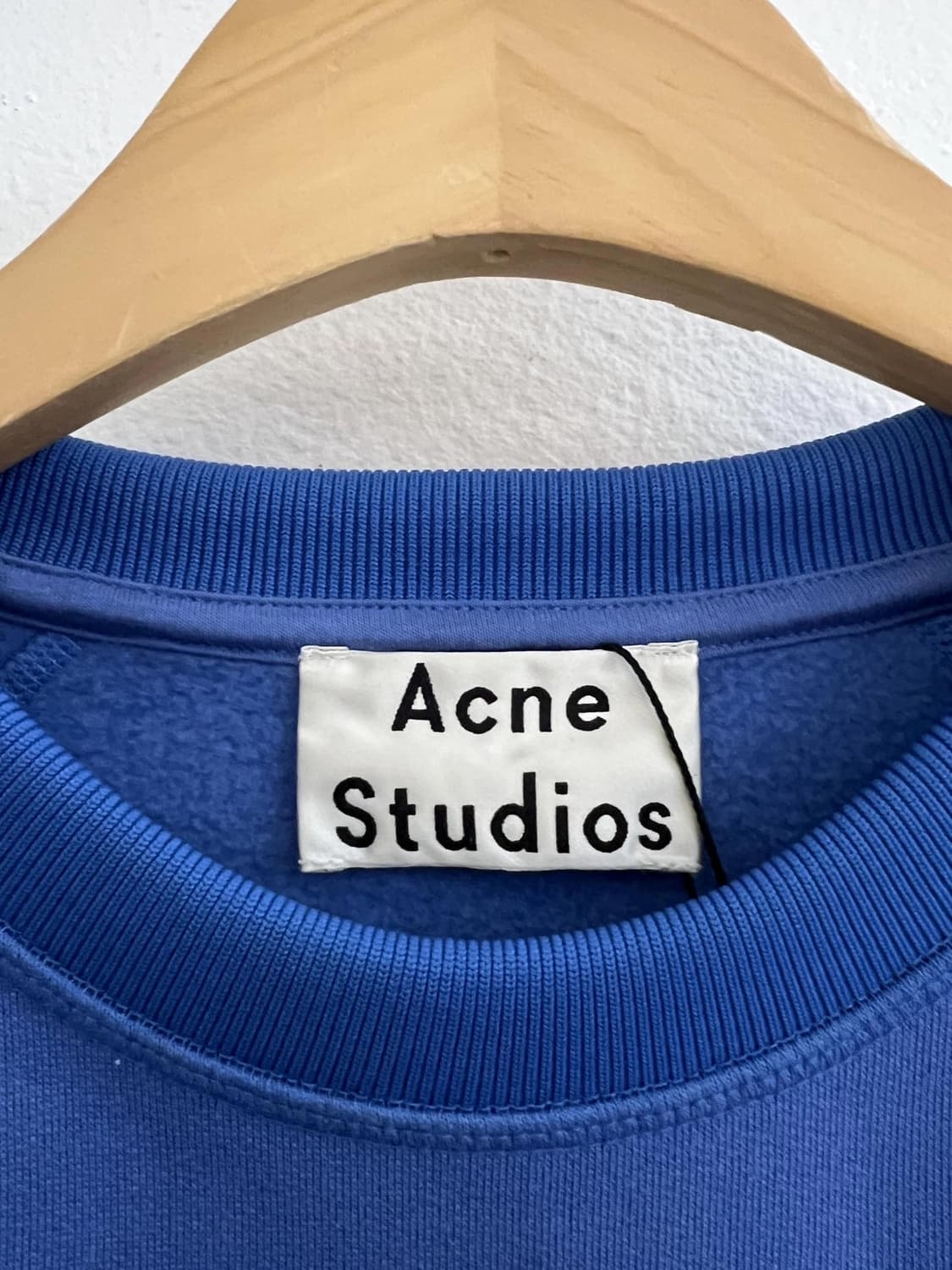 아크네스튜디오 스웻셔츠 상품이미지2