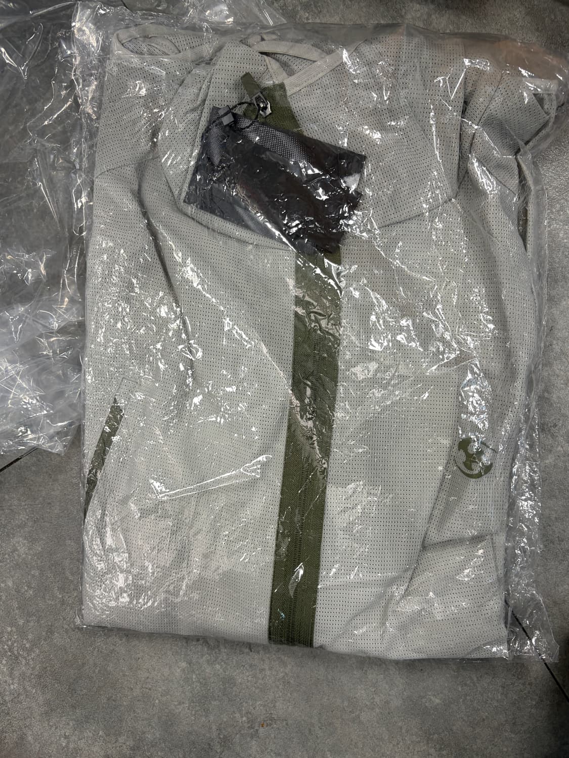 3 산산기어 지퍼 메쉬 자켓 그레이 미개봉 새제품 판매 상품이미지1