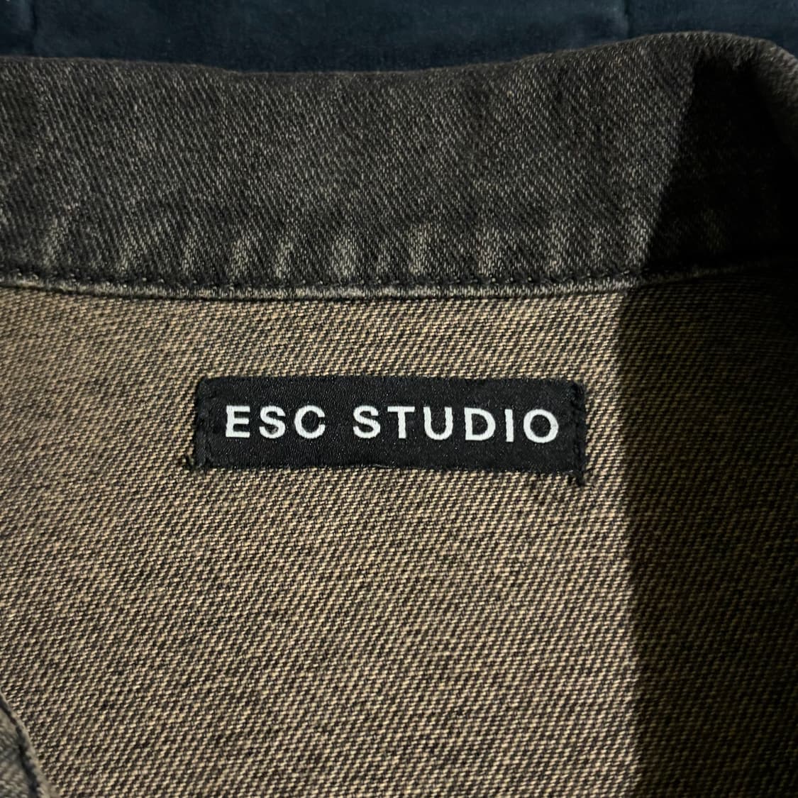 wrinkled washing denim crop jacket(black 상품이미지2