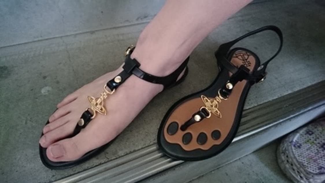 Viviennne Westwood 비비안웨스트우드 멜리사 Orb 샌들 상품이미지4