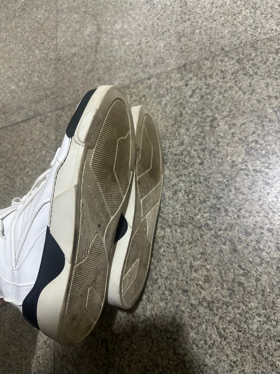 지방시 타이슨 하이탑 블랙&화이트 270 상품이미지5