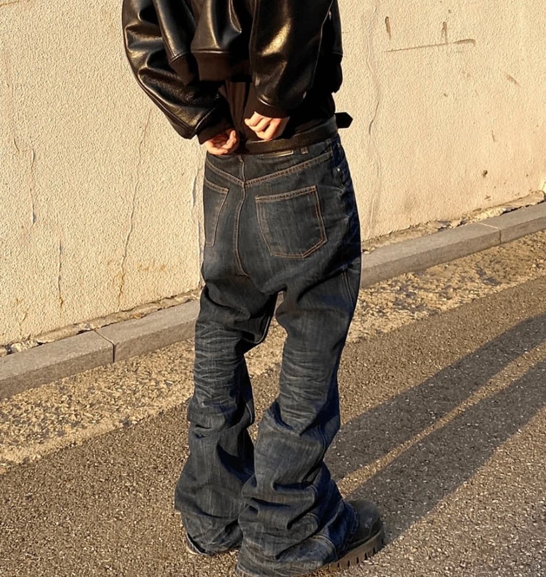 언더마이카 인디고 플레어팬츠 상품이미지1