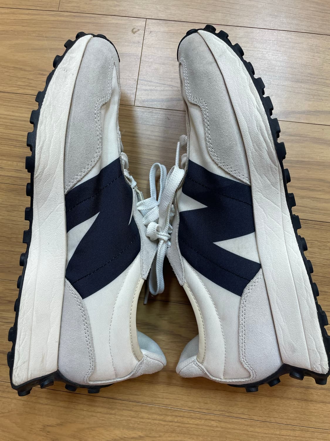 뉴발란스327 상품이미지5