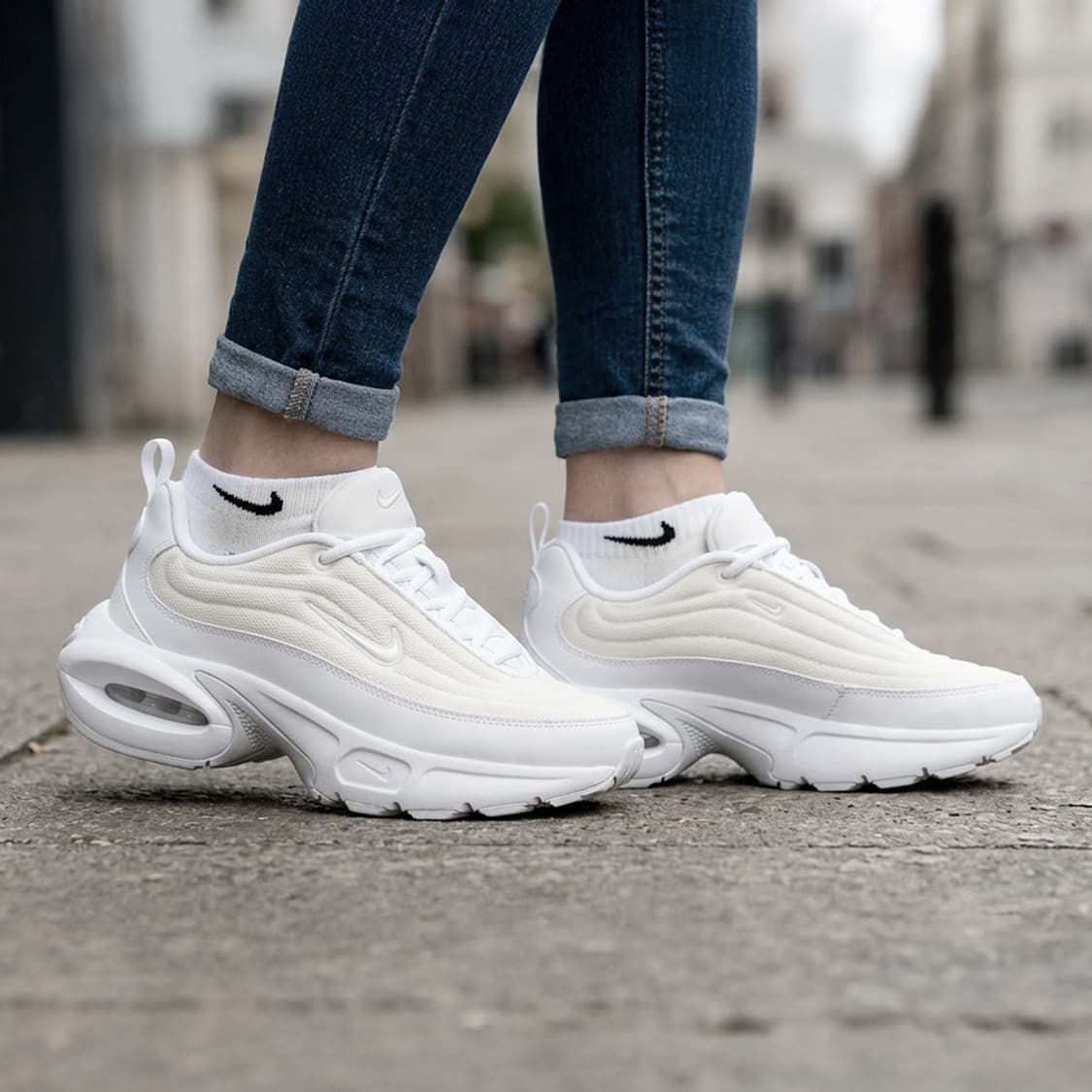 나이키 에어맥스 포털 화이트 퓨어 플래티넘 상품이미지2