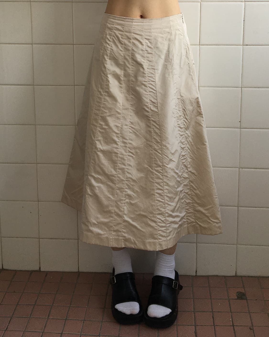 Line detail glossy skirt 상품이미지5