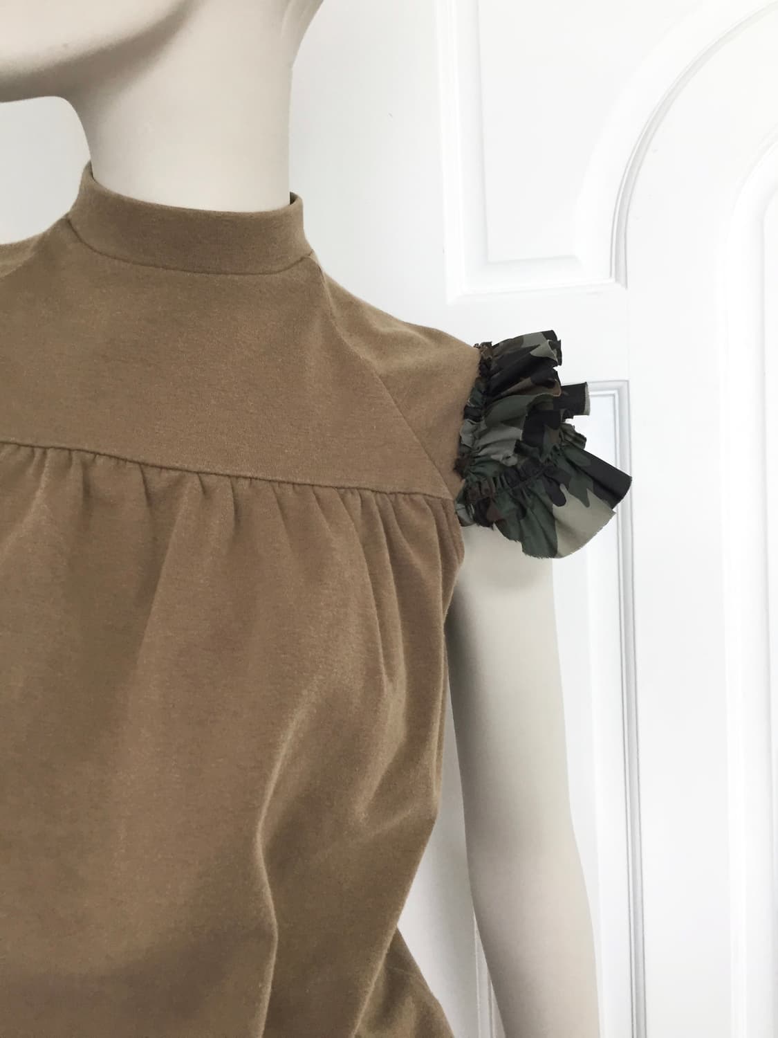 Camoflage Cute Ruffle Sleeve Top 상품이미지4