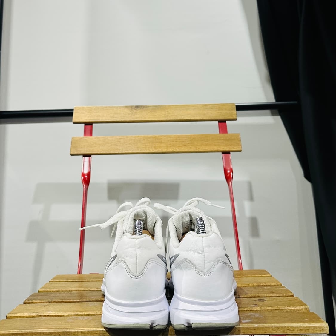 245) 나이키 운동화 여성 여자 신발 다운쉬프터6 상품이미지4