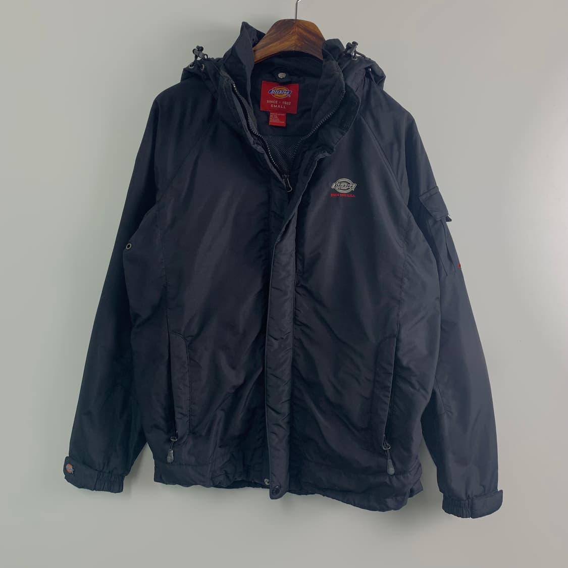 디키즈 자수로고 블랙 바람막이 자켓 상품이미지2