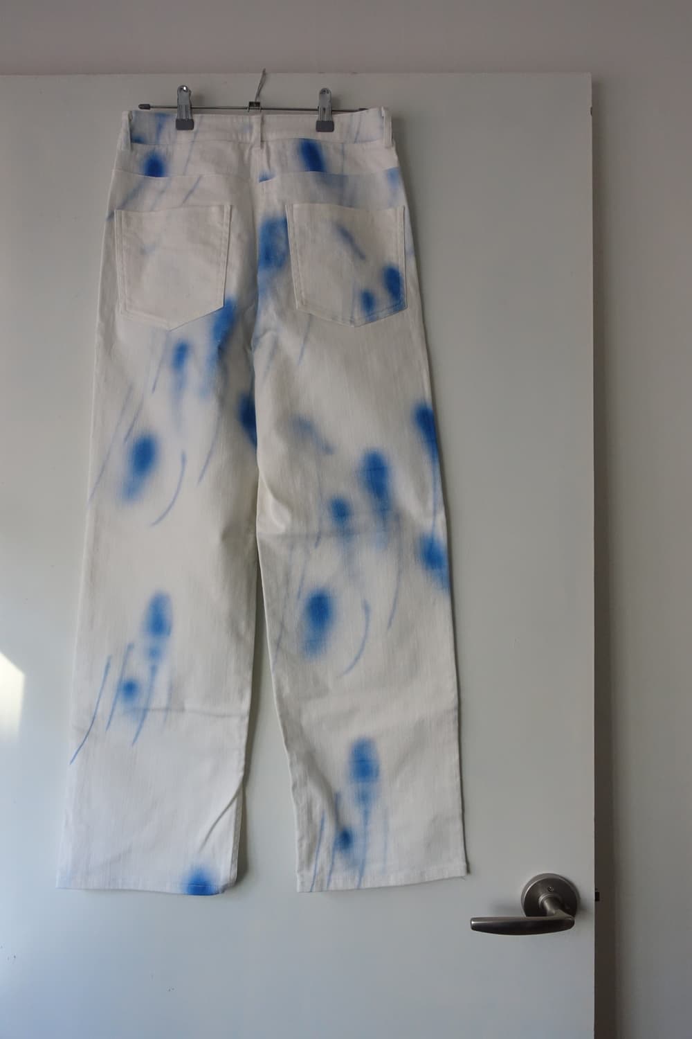 COSMOSS 코스모스 프린티드 데님 바지 상품이미지4