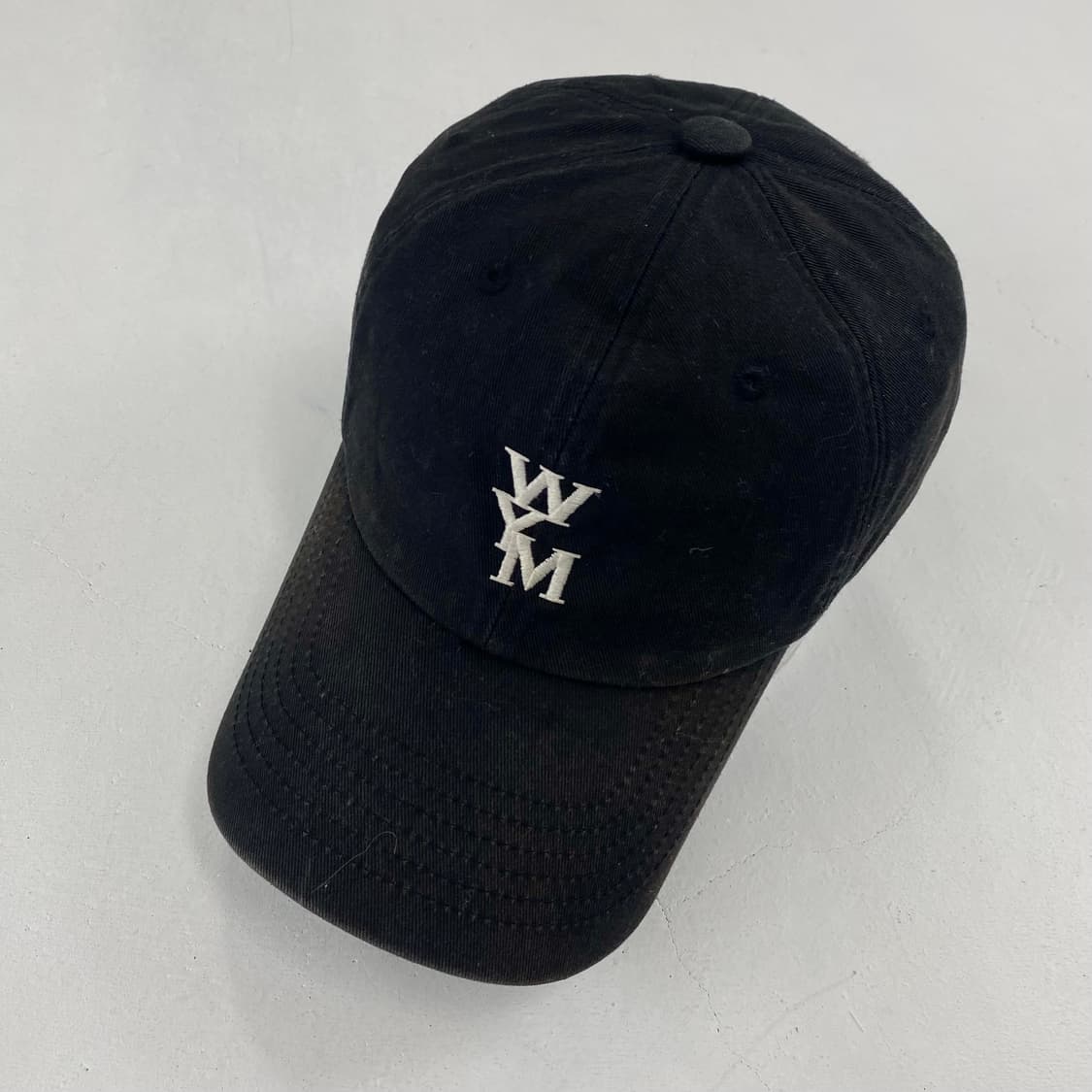 우영미 스몰 로고 블랙 볼 캡 상품이미지2