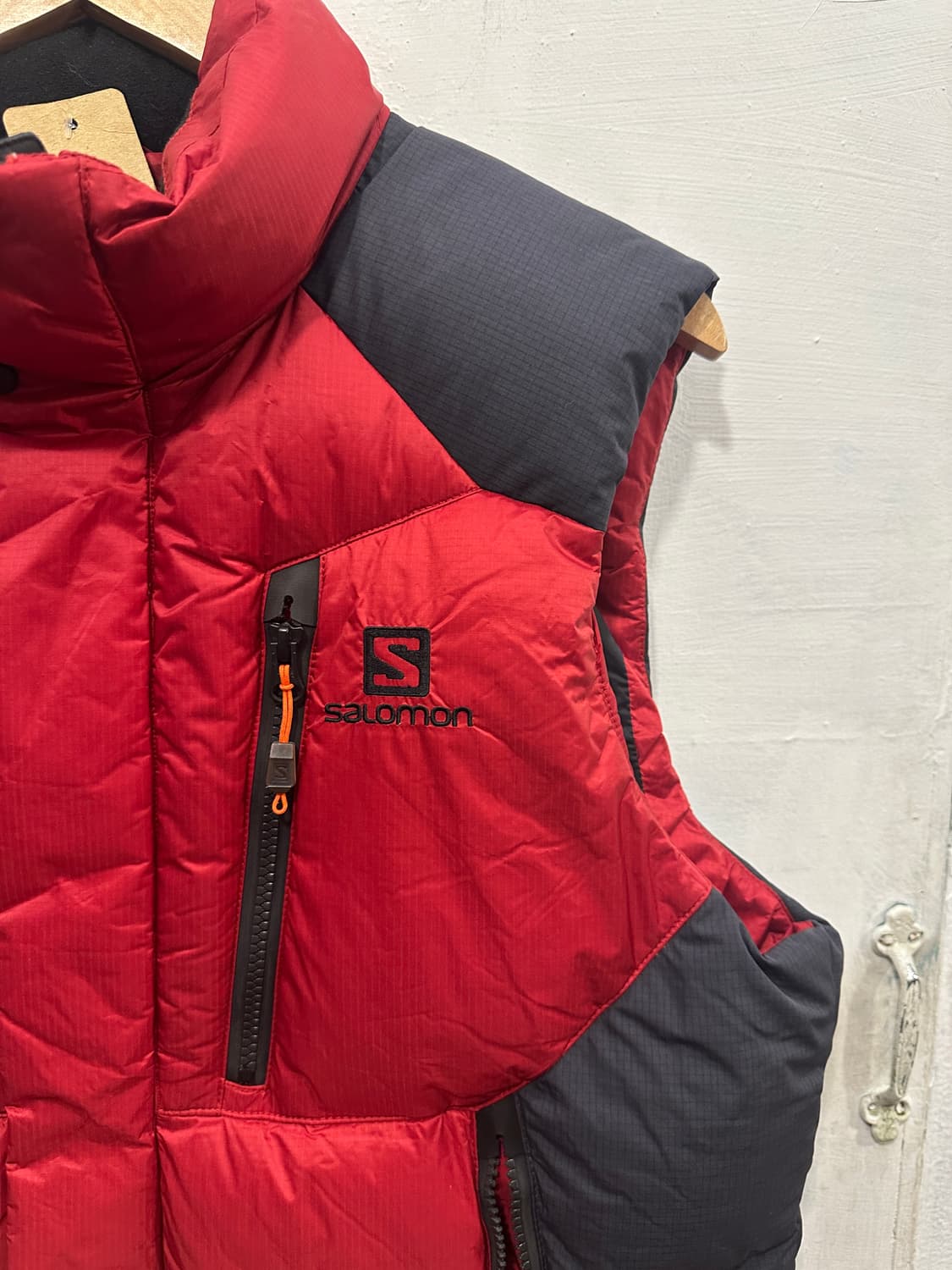 살로몬 조끼패딩 상품이미지2
