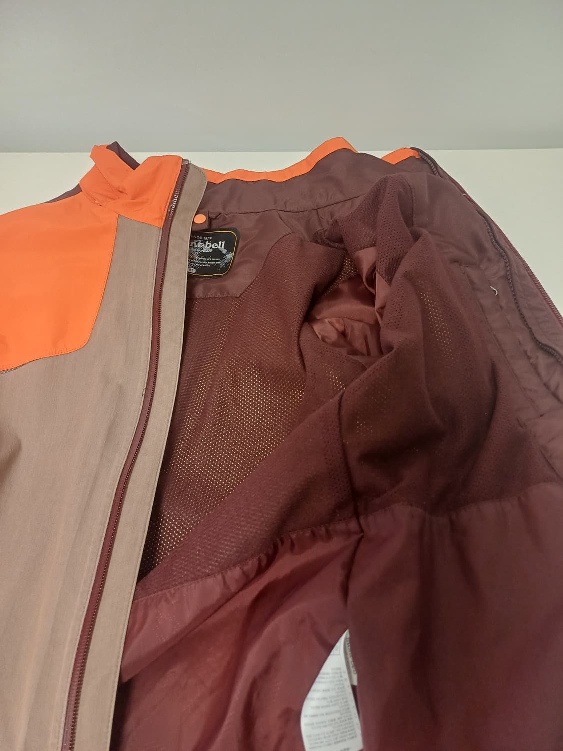 몽벨 고어텍스(GORE-TEX) 하드쉘 재킷 95(M)/여성 상품이미지5